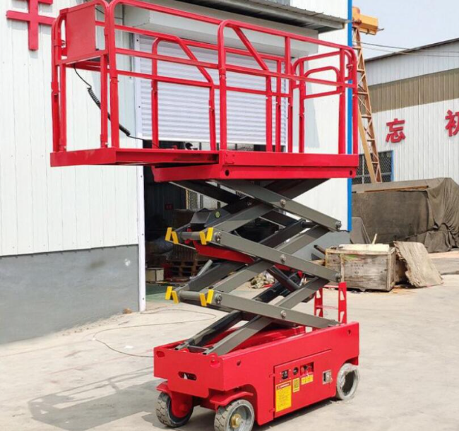 萨迦移动剪叉式升降机