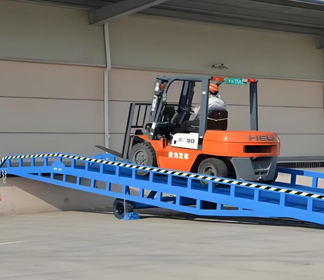 萨迦移动式卸货平台（叉车用）